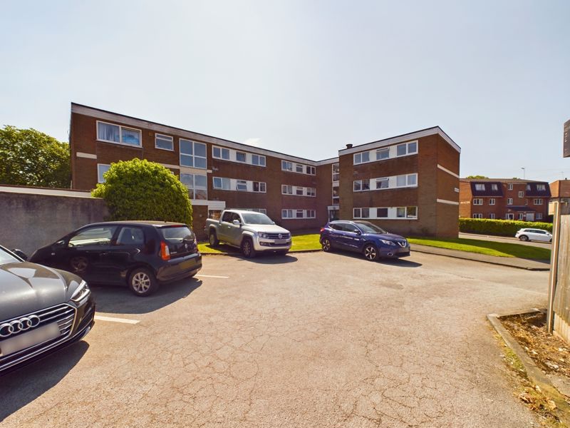 2 bed flat for sale in Perry Hill Road  - Property Image 10