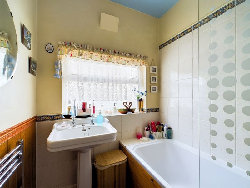 3 bed house for sale in Forest Road  - Property Image 14