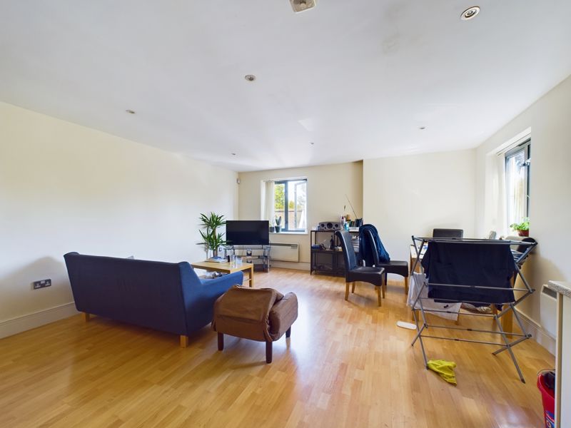 1 bed flat for sale in 26 Manor Road  - Property Image 2