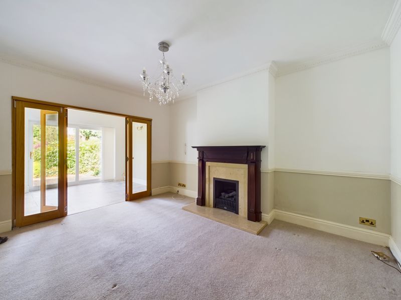 4 bed house for sale in Manor Lane  - Property Image 3