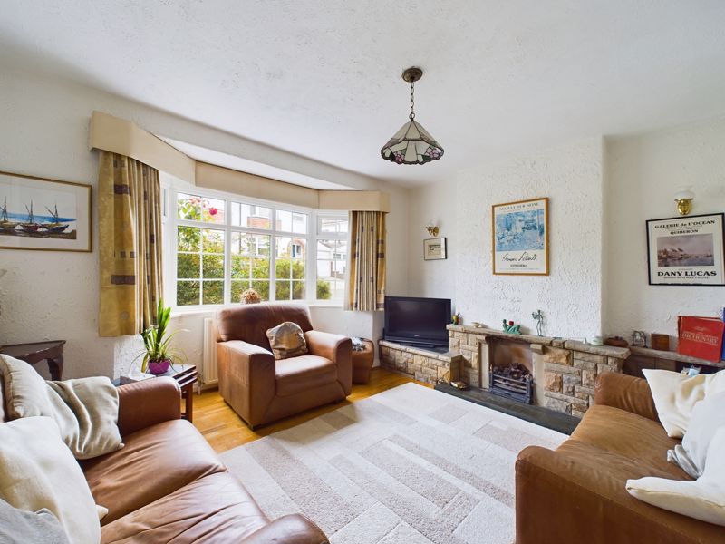 3 bed house for sale in Sunnybank Road  - Property Image 2