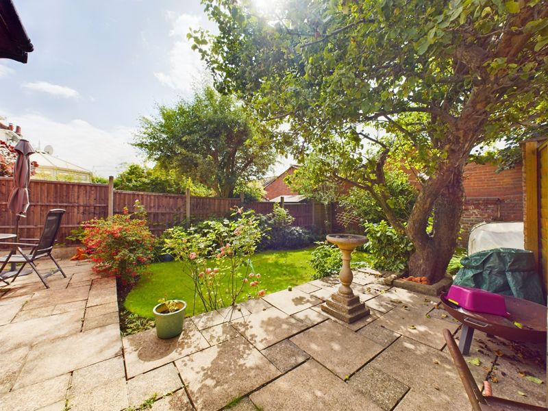 3 bed house for sale in Sunnybank Road  - Property Image 5