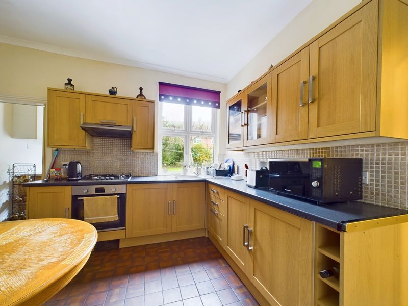 3 bed house for sale in Holly Lane  - Property Image 4