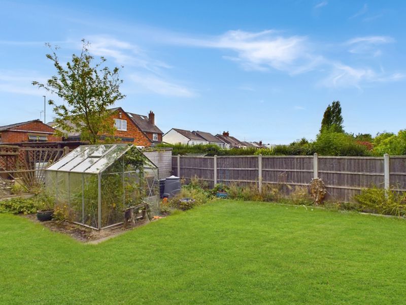 2 bed bungalow for sale in Halesowen Road 15