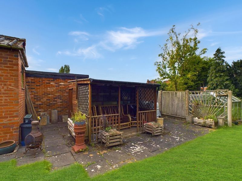 2 bed bungalow for sale in Halesowen Road  - Property Image 16