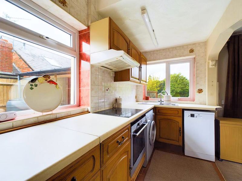2 bed bungalow for sale in Halesowen Road  - Property Image 7