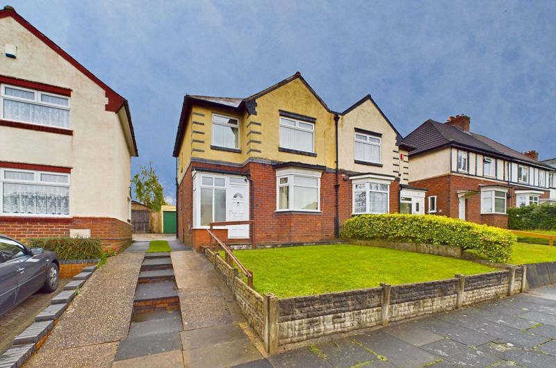 3 bed house for sale in Clent Road, B68