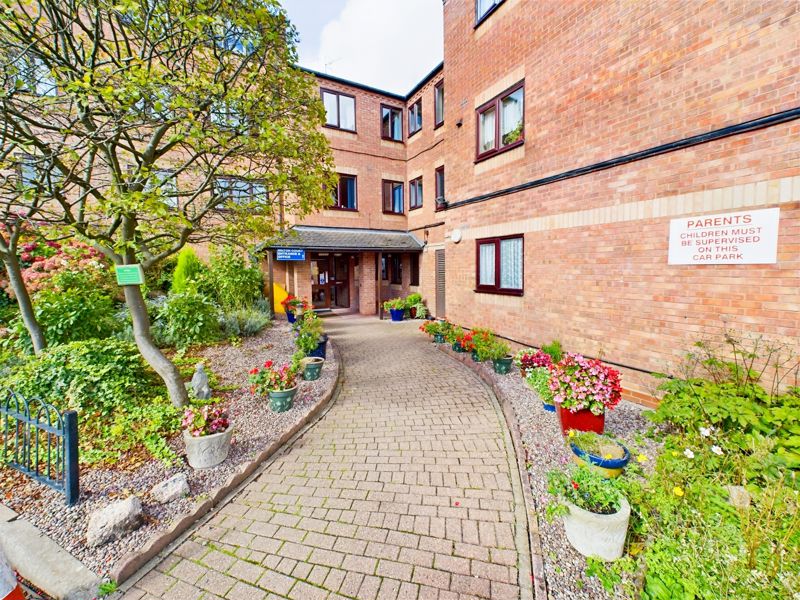 2 bed  for sale in Sandon Road 12