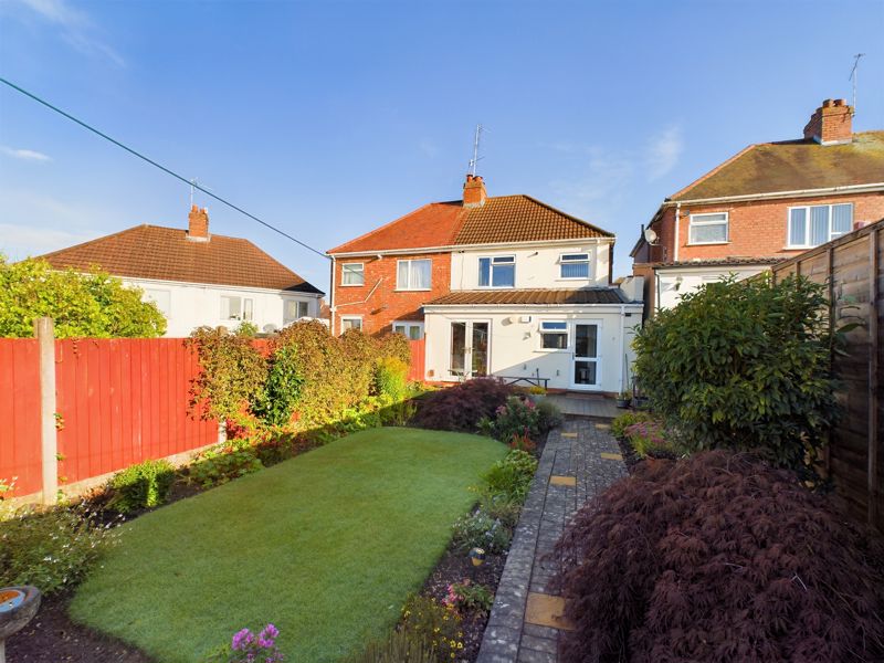 3 bed house for sale in Bent Avenue 4