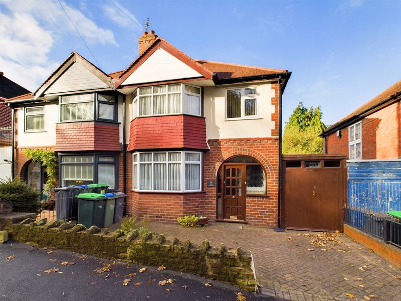 3 bed house for sale in Harborne Road 1