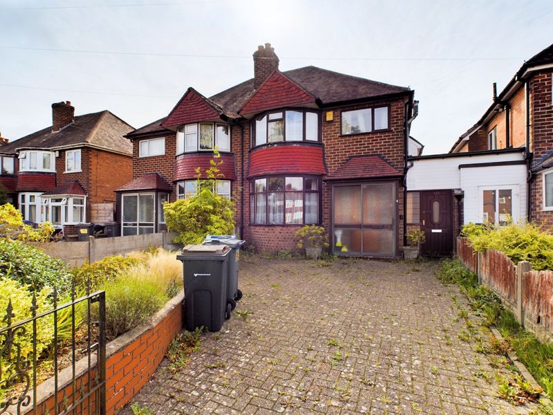 3 bed house for sale in Quinton Road West, B32