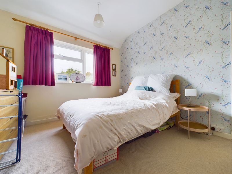 3 bed house for sale in Grayswood Park Road  - Property Image 8
