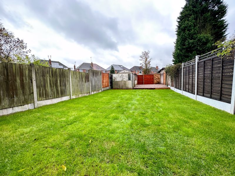 3 bed house to rent in Lunt Grove  - Property Image 9