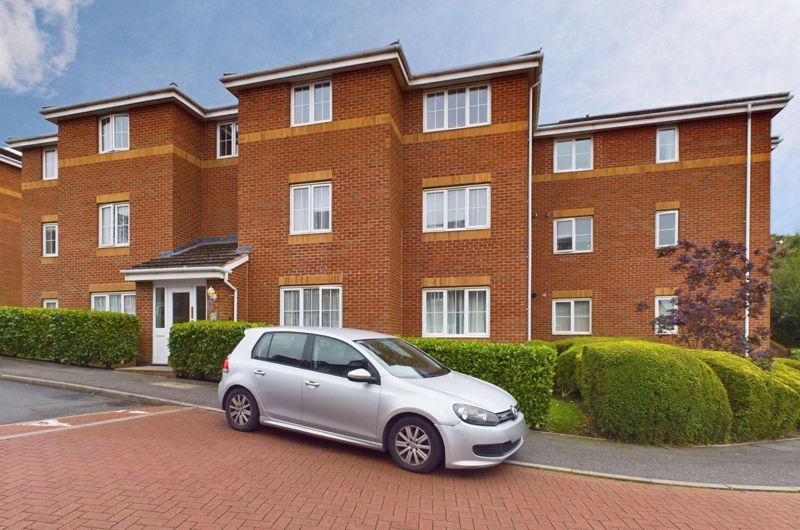 2 bed flat for sale in Wycherley Way  - Property Image 1