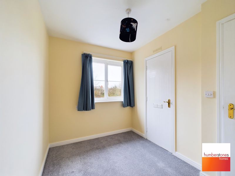 2 bed flat for sale in Wycherley Way  - Property Image 7