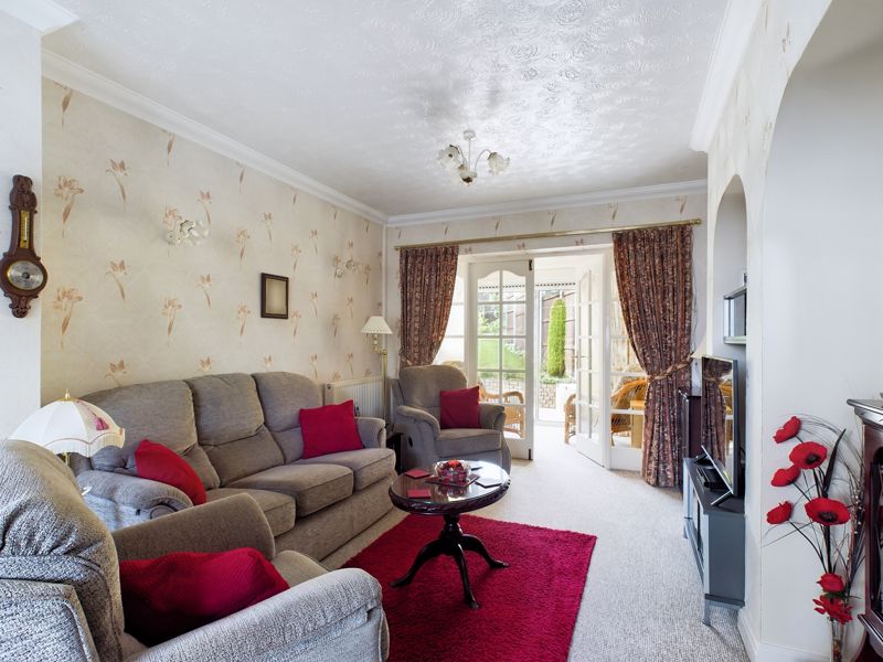 3 bed house for sale in Trevanie Avenue 5