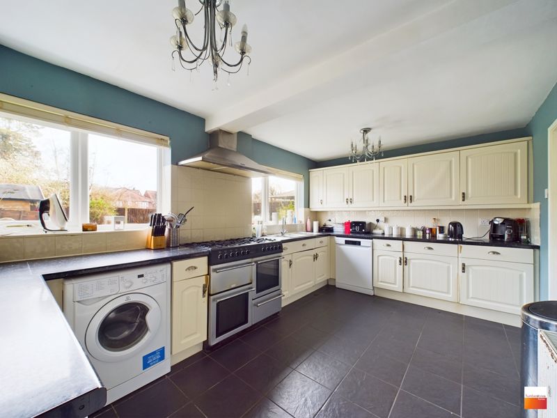 5 bed house for sale in Newburn Croft 12
