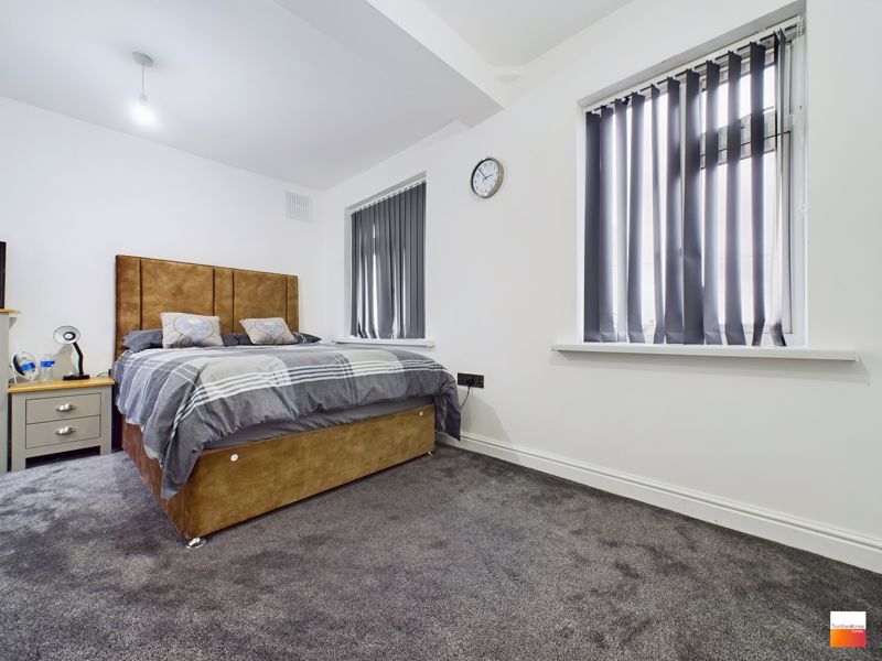 3 bed house for sale in Mincing Lane 7