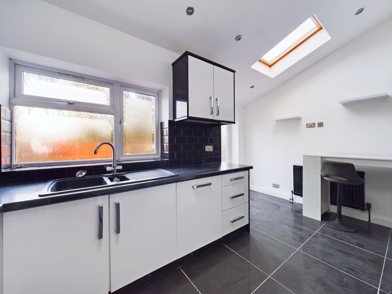 3 bed house to rent in Lower  City Road  - Property Image 7
