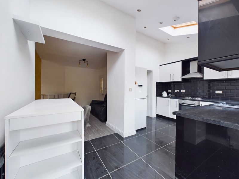 3 bed house to rent in Lower  City Road  - Property Image 8