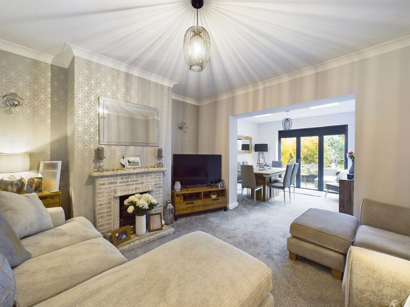 3 bed house for sale in Holly Road 3