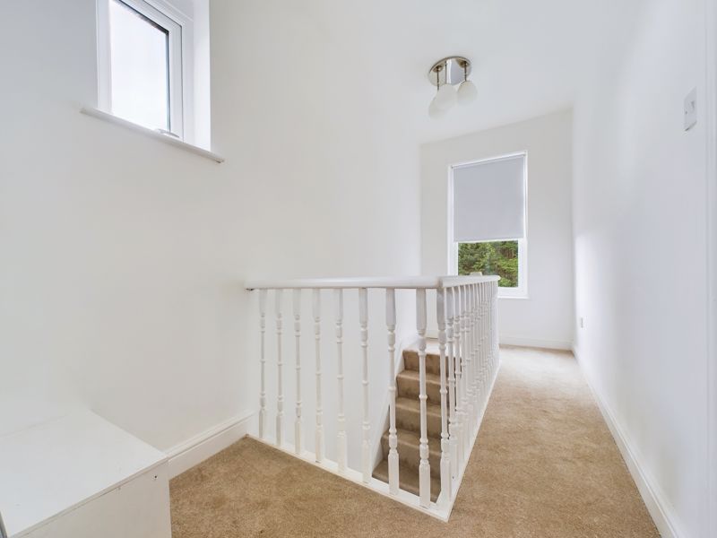 3 bed house for sale in Long Lane 13