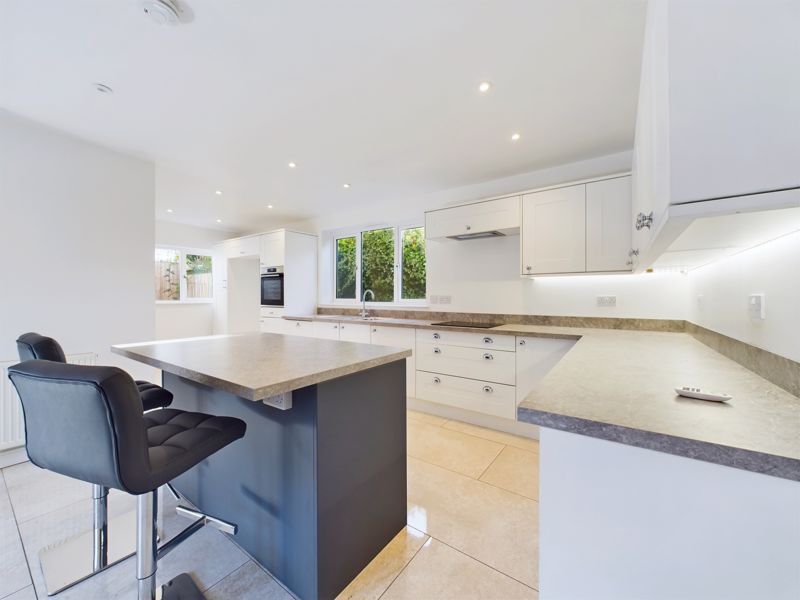 3 bed house for sale in Long Lane 4