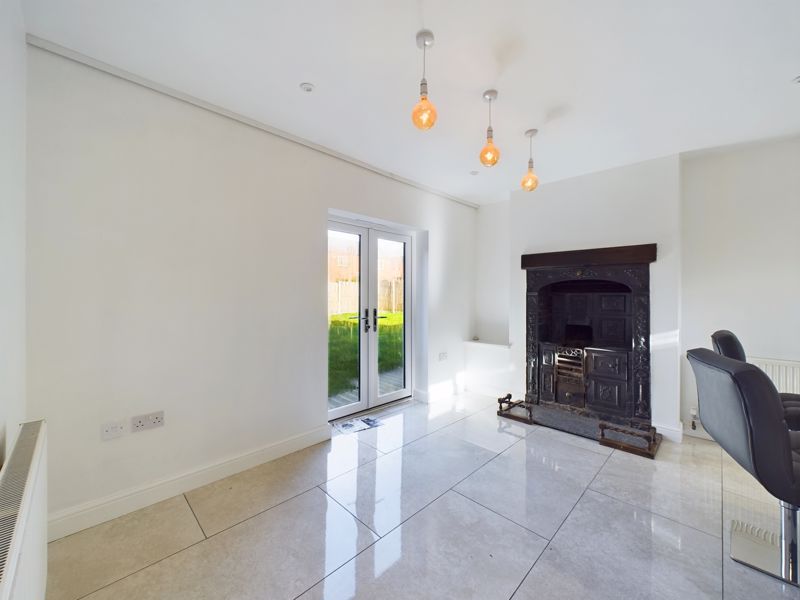 3 bed house for sale in Long Lane 5