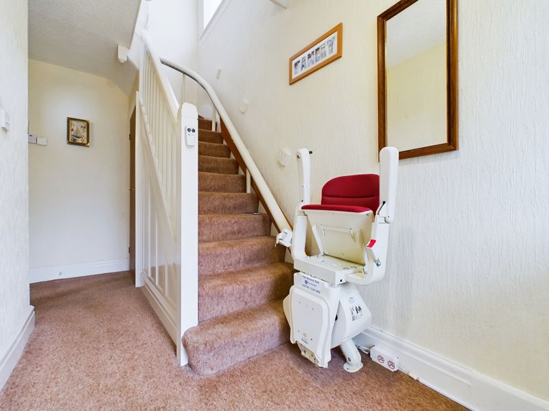 3 bed house for sale in Oak Road  - Property Image 11