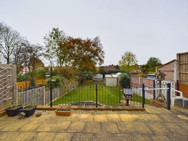3 bed house for sale in Oak Road 5