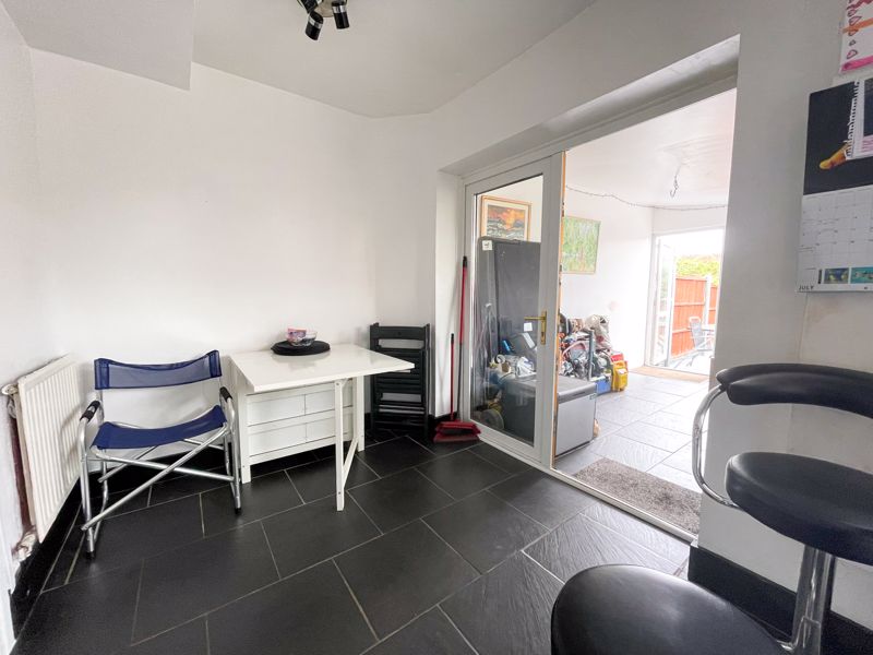 3 bed house for sale in Plimsoll Grove 6