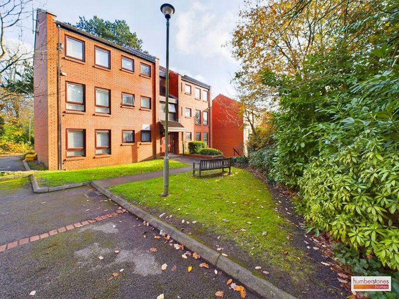 1 bed flat for sale in 2 Meadow Close, B17