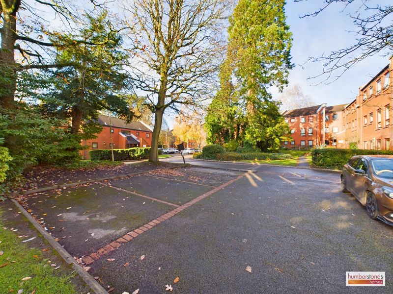 1 bed flat for sale in 2 Meadow Close 9