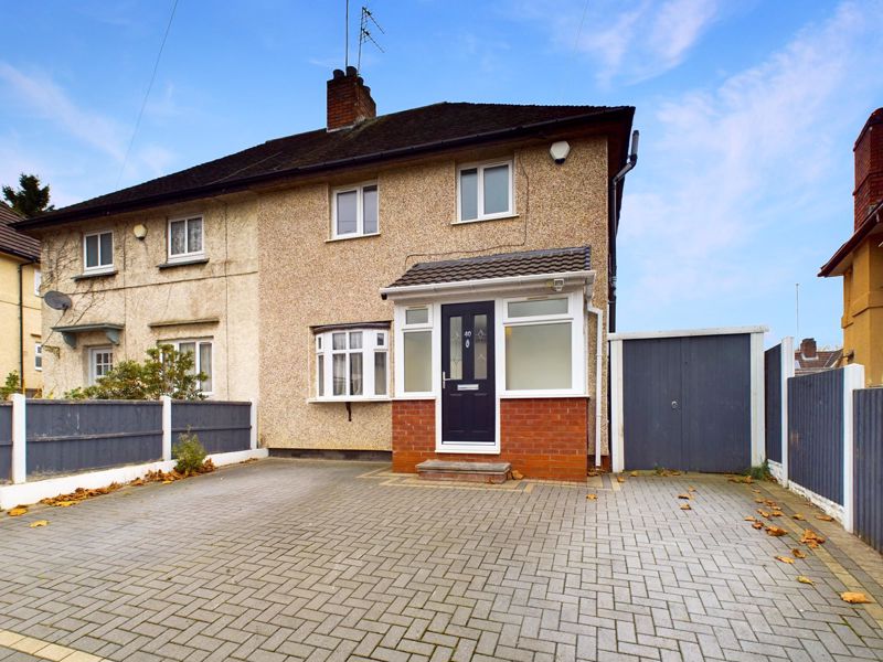 3 bed house to rent in Chestnut Avenue - Property Image 1