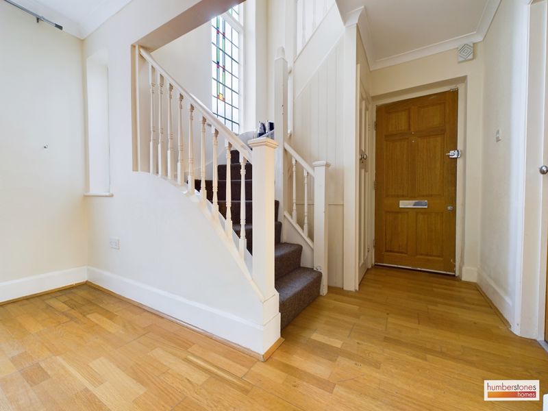 2 bed house for sale in Thimblemill Road 6