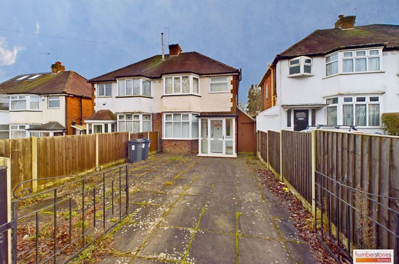 3 bed house for sale in Ridgacre Road 1