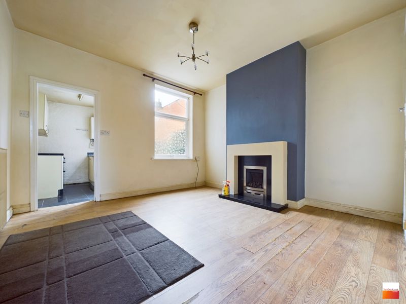 3 bed house for sale in Causeway Green Road 3