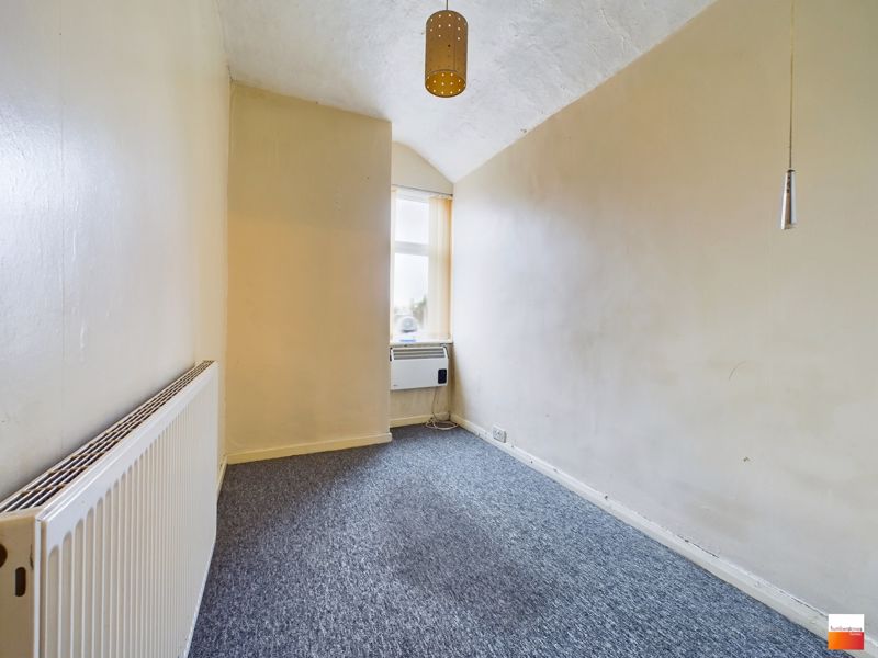 3 bed house for sale in Causeway Green Road  - Property Image 9