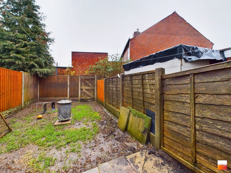 3 bed house for sale in Causeway Green Road  - Property Image 10