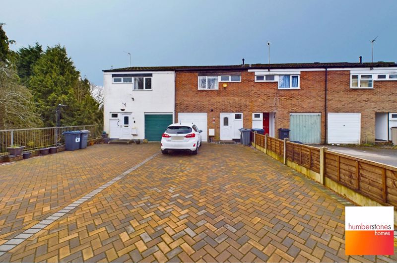 3 bed house for sale in Middle Leasow  - Property Image 1