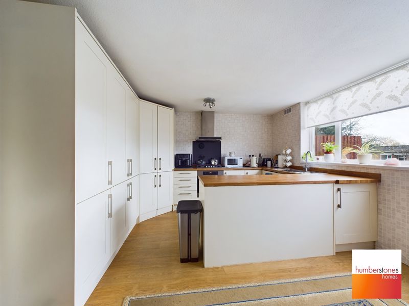 3 bed house for sale in Middle Leasow  - Property Image 3