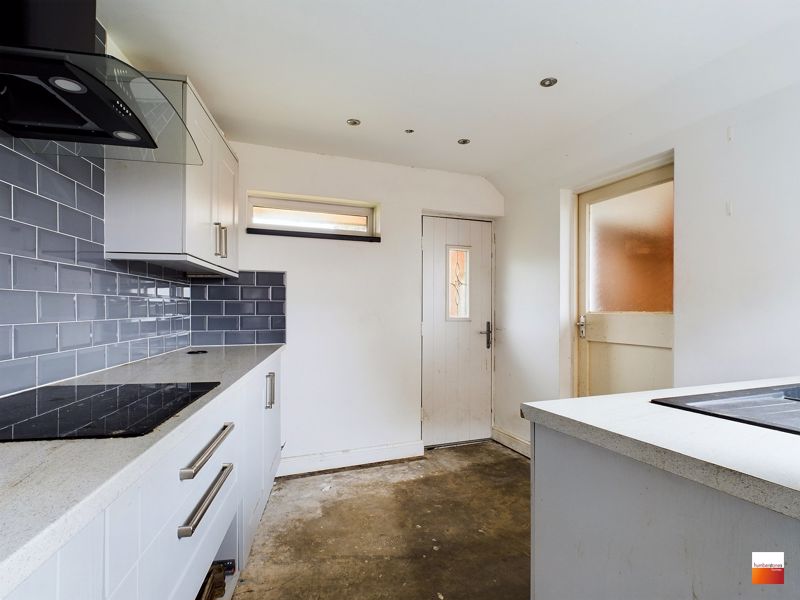 3 bed house for sale in Narrow Lane 5