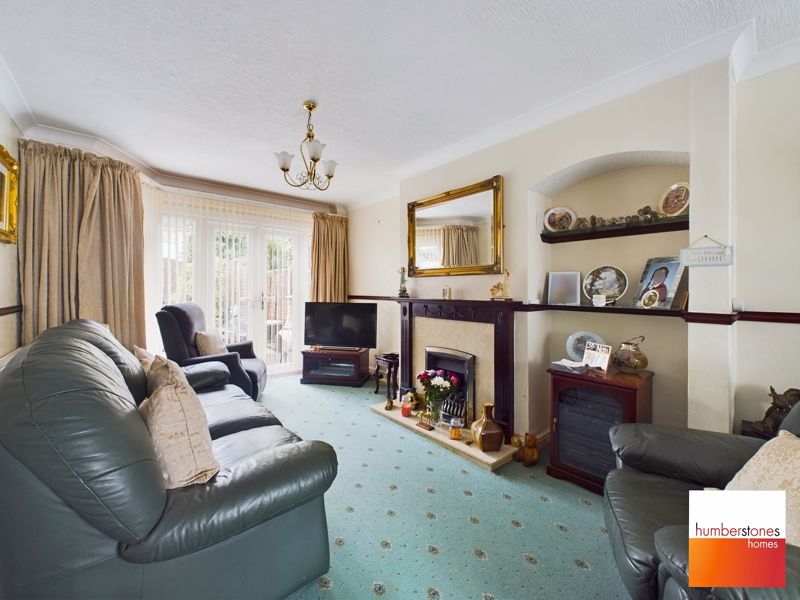 3 bed house for sale in Castle Road West 2