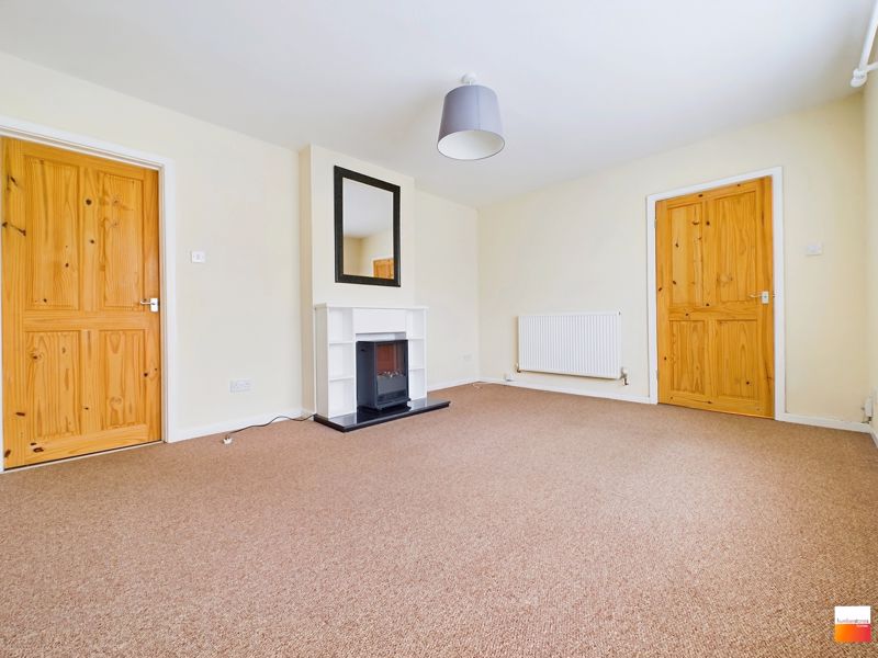 3 bed house for sale in Faraday Avenue 2