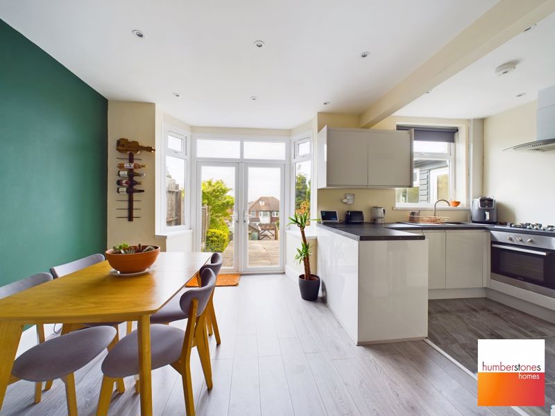 3 bed house for sale in Quinton Lane 4