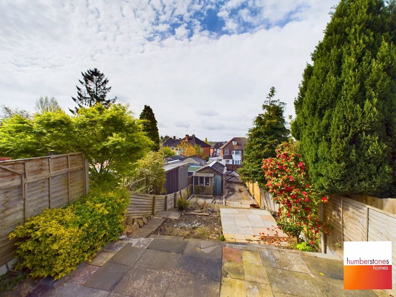 3 bed house for sale in Quinton Lane 5