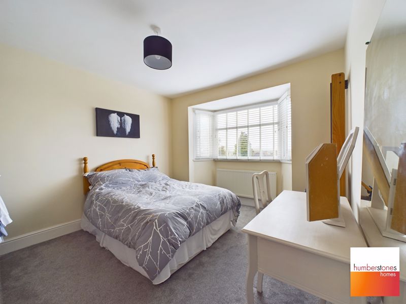 3 bed house for sale in Quinton Lane 7