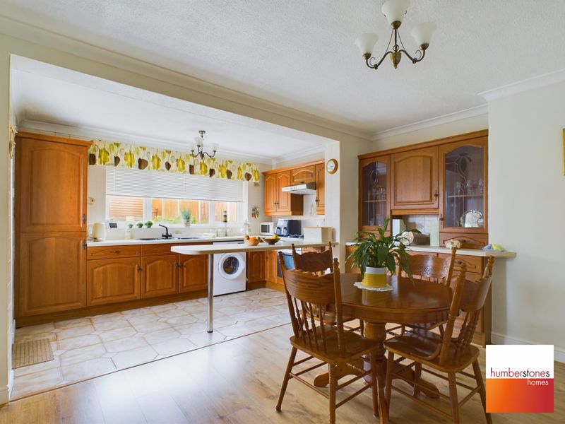 3 bed house for sale in Trinder Road 2