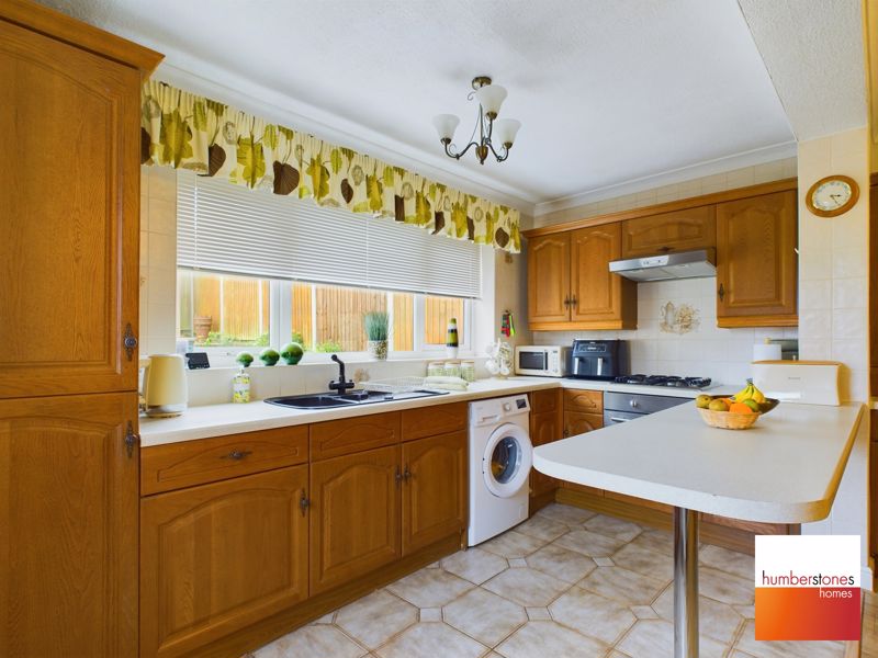 3 bed house for sale in Trinder Road 5