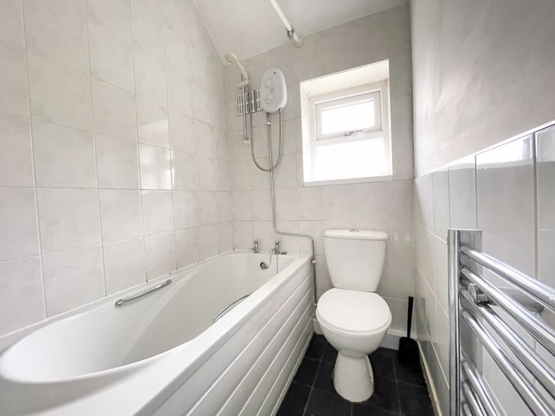 3 bed house for sale in Harvest Road 14